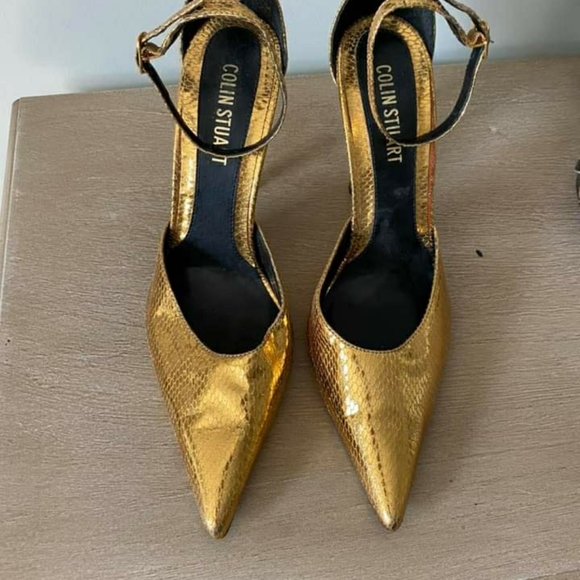 Victoria secret gold heels - Picture 2 of 3
